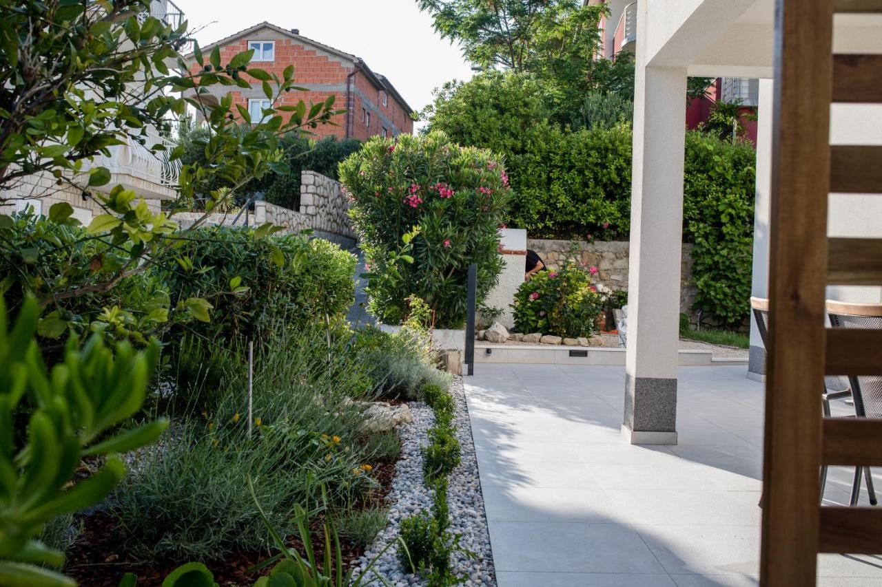 Peaceful Haven Near The Sea-Apartments Torlak Rab Banjol Exterior foto